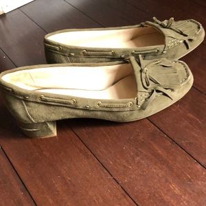 Nine West Olive Army Green Kiltie Heel Loafers 10